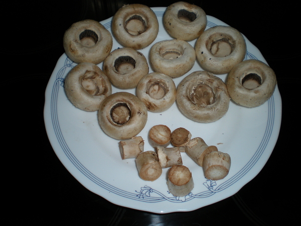 Champiñones rellenos de jamón