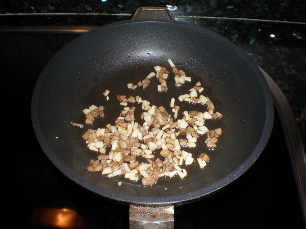 Champiñones rellenos de jamón