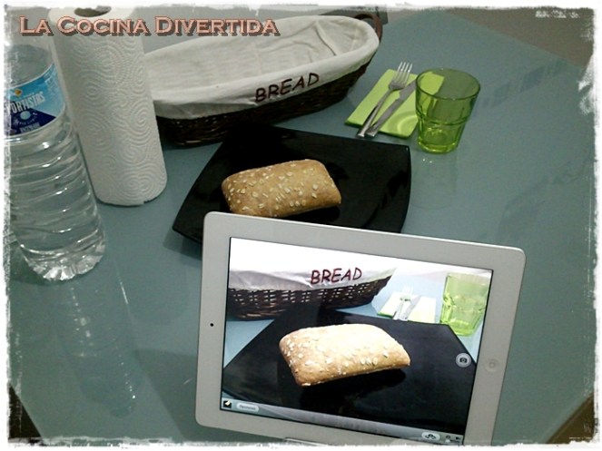 Bocadillo de solomillo de cerdo en salsa con huevo a baja temperatura