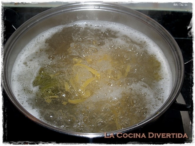 Gratinado de nidos de pasta con carne y champiñones