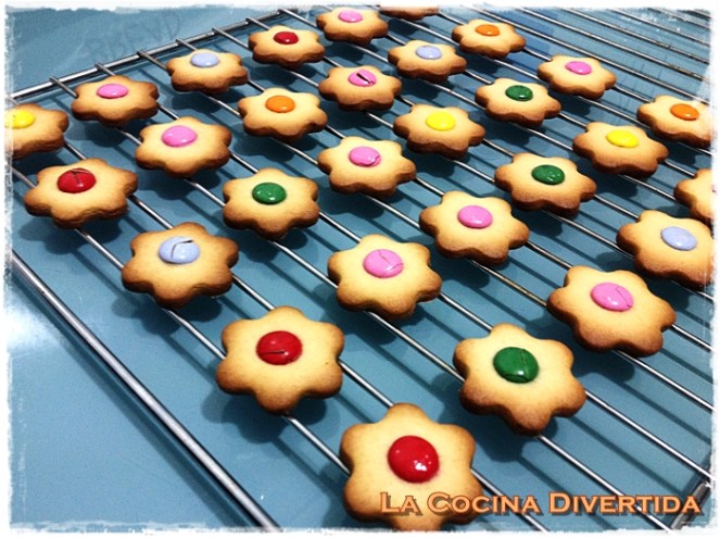 Galletas de mantequila con lacasitos