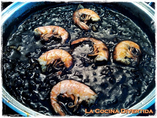 arroz negro con gambones