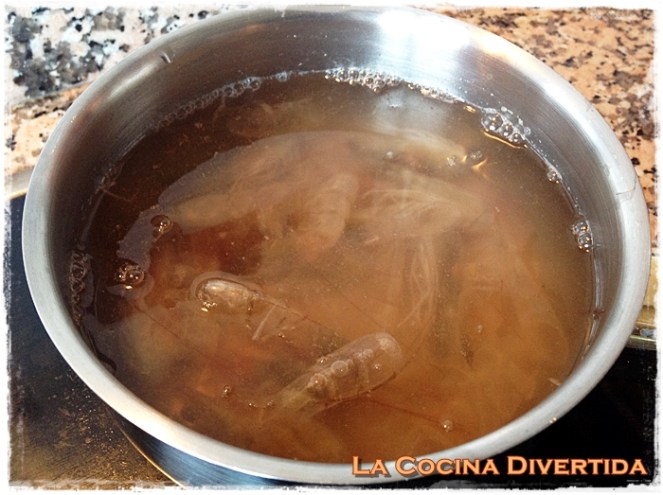 noodles con espinacas langostinos y soja