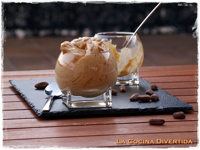 Espuma de caramelo con piñones