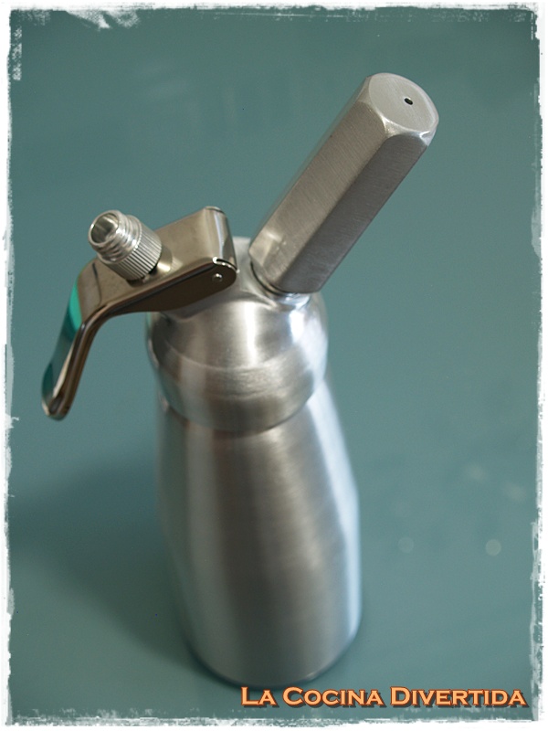 Espuma de caramelo con piñones