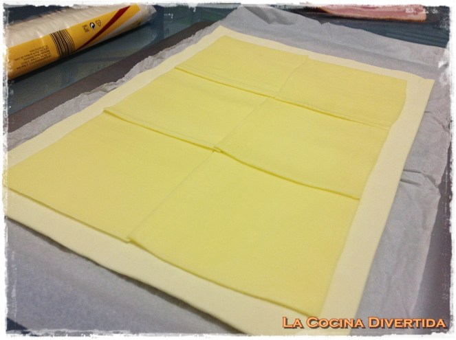 empanada de bacon, queso y crema de champiñones