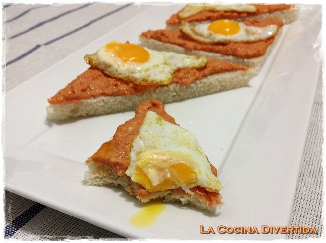 canapé de paté de chorizo con huevo de codorniz