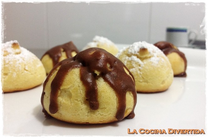 profiteroles rellenos de crema pastelera