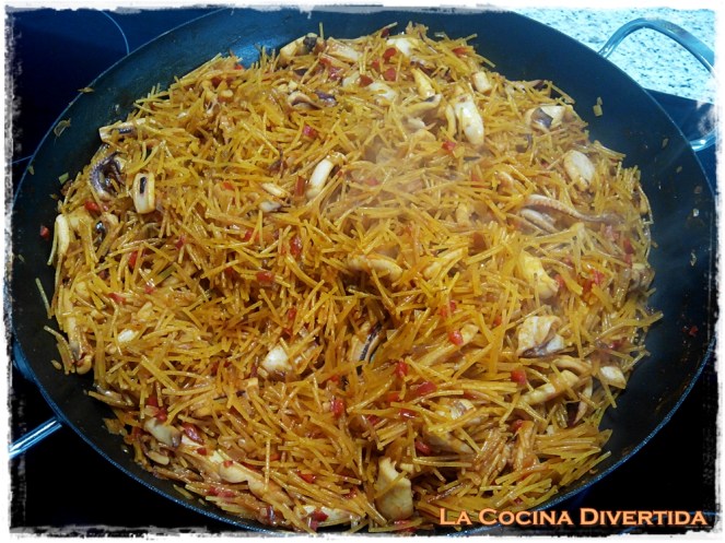 fideos con calamares