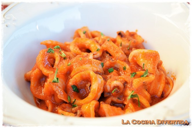 calamares con tomate natural