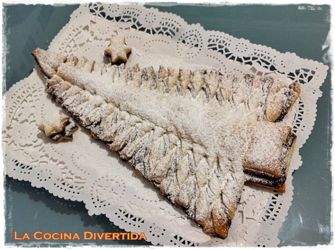 Árbol de Navidad de hojaldre y Nutella