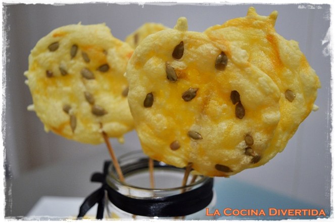 piruletas de queso con pipas