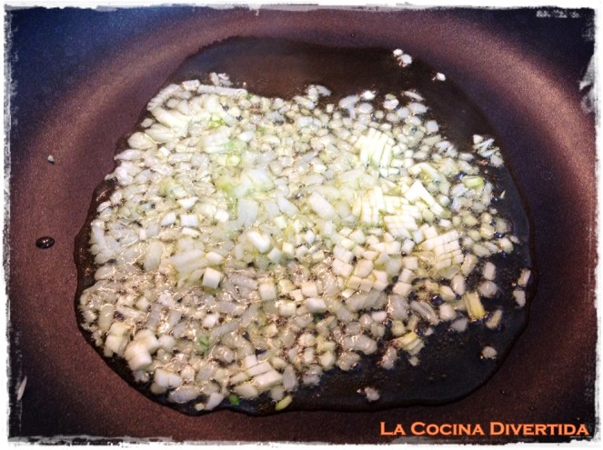 tallarines con champiñones y queso gorgonzola