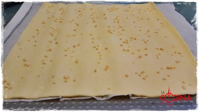 tarta hojaldre rellena crema y nata