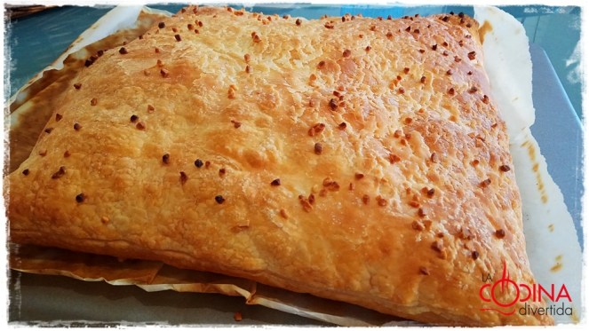 tarta hojaldre rellena crema y nata