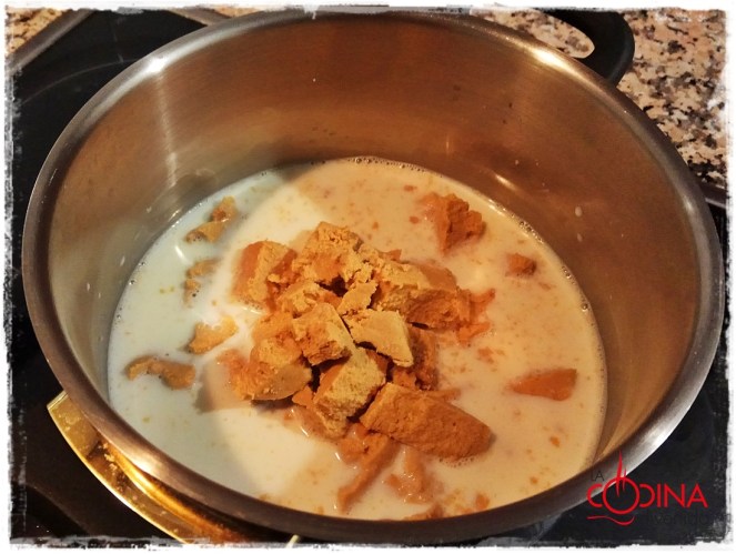 Tarta de turrón sin horno