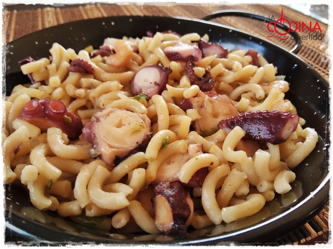 fideuá de pulpo y gambas