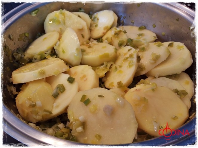 Patatas en salsa verde con gulas