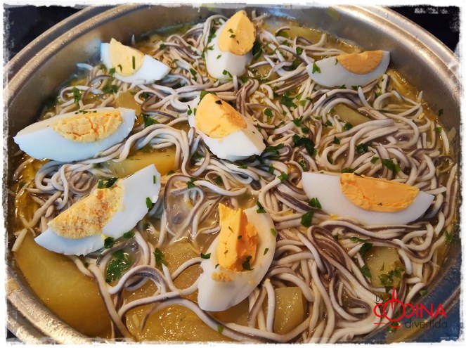 Patatas en salsa verde con gulas