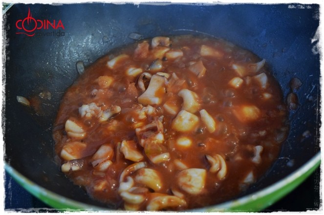 espaguetis arroz calamares tomate soja tamari