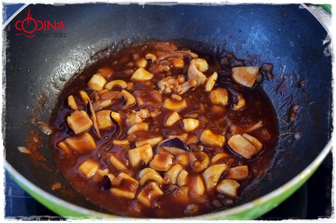 espaguetis arroz calamares tomate soja tamari