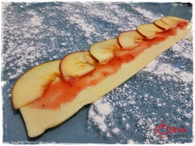 flores de hojaldre y manzana