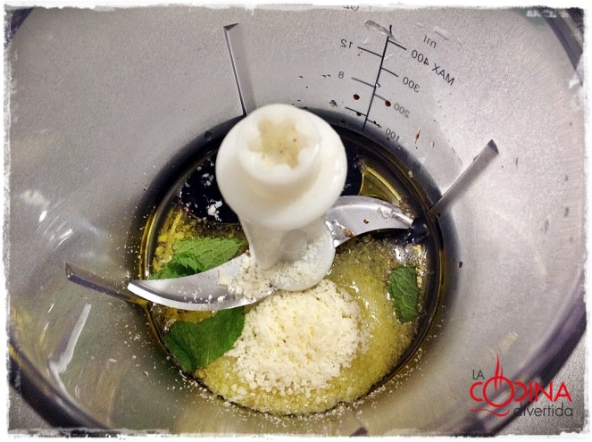 ensalada salmon vinagreta de parmesano