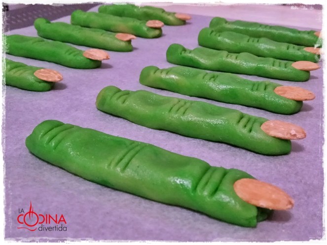 dedos bruja halloween