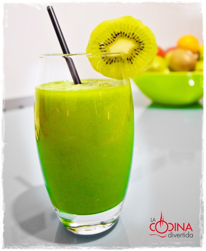 smoothie esponacas kiwi manzana
