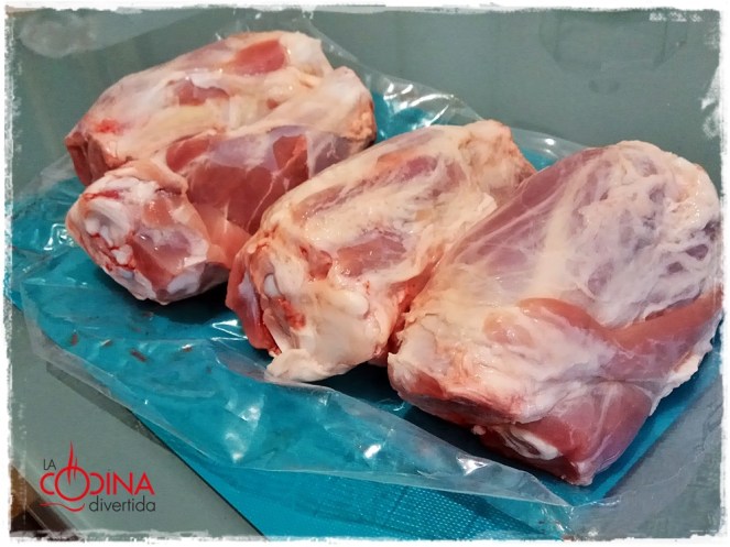 codillo asado con patatas