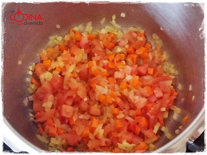 muslos de pollo estofados con vermut