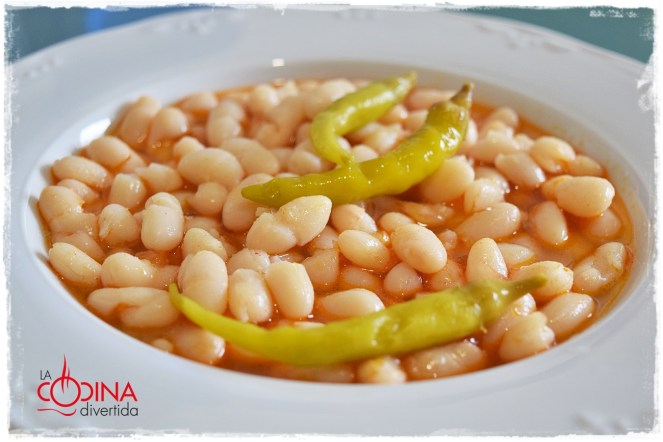 alubias viudas con piparras