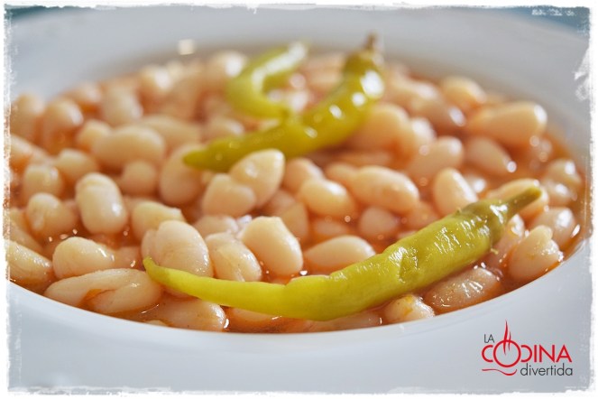 alubias viudas con piparras