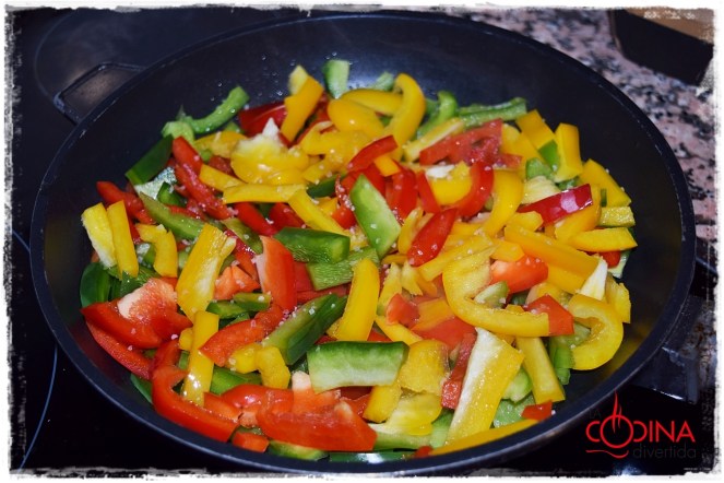 fritada pimientos con huevo frito