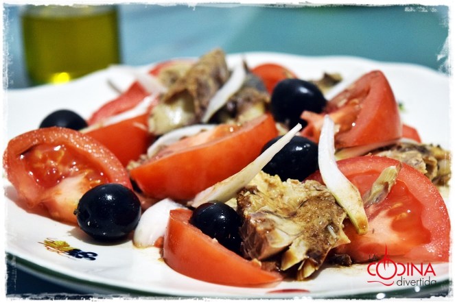 ensalada de chicharro en escabeche